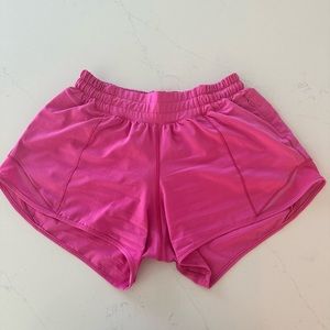 Lululemon Hotty Hot Low-Rise Lined Short 4”